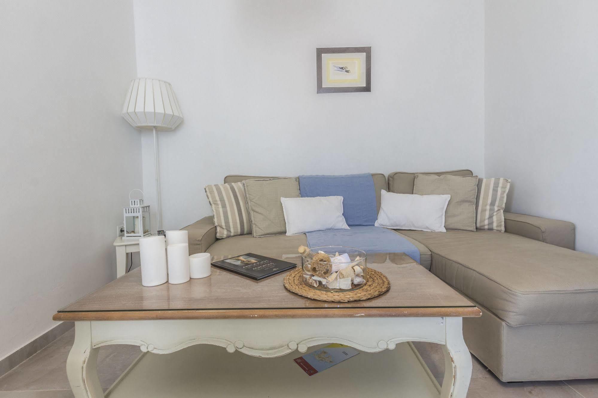 Lavish Suites Agios Ioannis Diakoftis Eksteriør bilde
